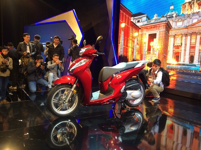 SH300i ABS: Định nghĩa về một chiếc saloon mô tô